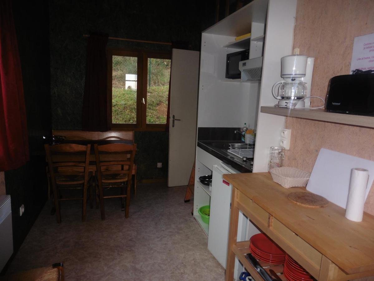 Camping Le Montbartoux Vollore-Ville Ngoại thất bức ảnh
