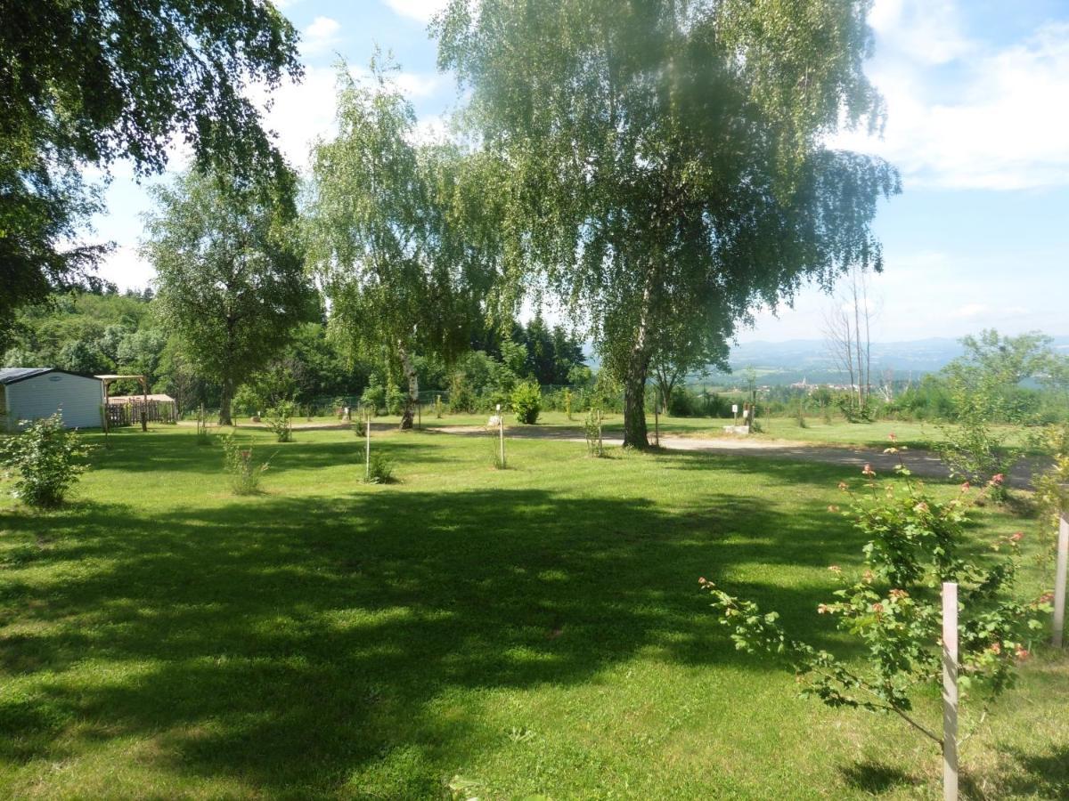 Camping Le Montbartoux Vollore-Ville Ngoại thất bức ảnh