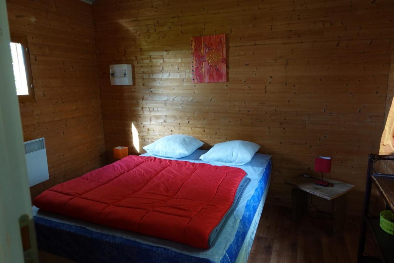 Camping Le Montbartoux Vollore-Ville Ngoại thất bức ảnh