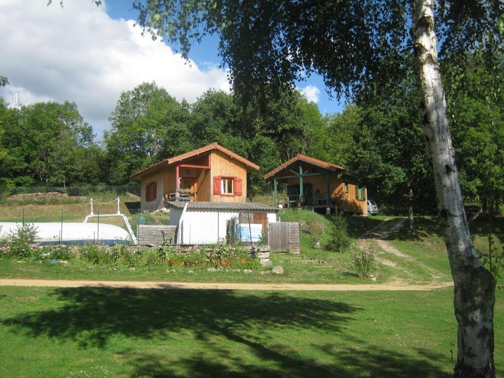 Camping Le Montbartoux Vollore-Ville Ngoại thất bức ảnh