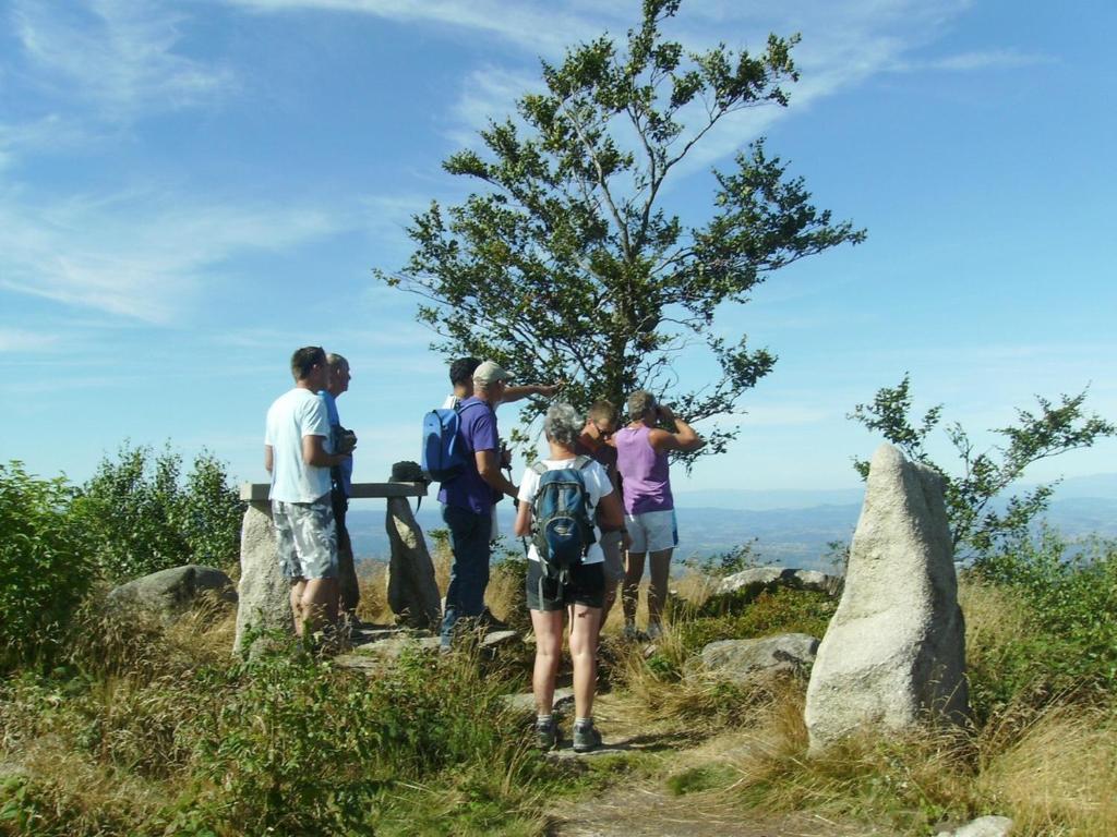 Camping Le Montbartoux Vollore-Ville Ngoại thất bức ảnh