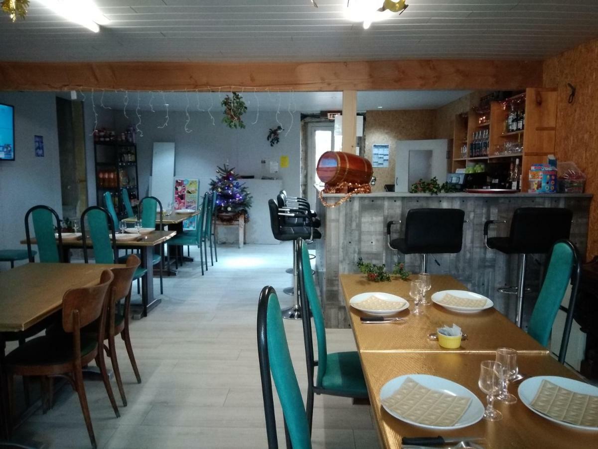 Camping Le Montbartoux Vollore-Ville Ngoại thất bức ảnh